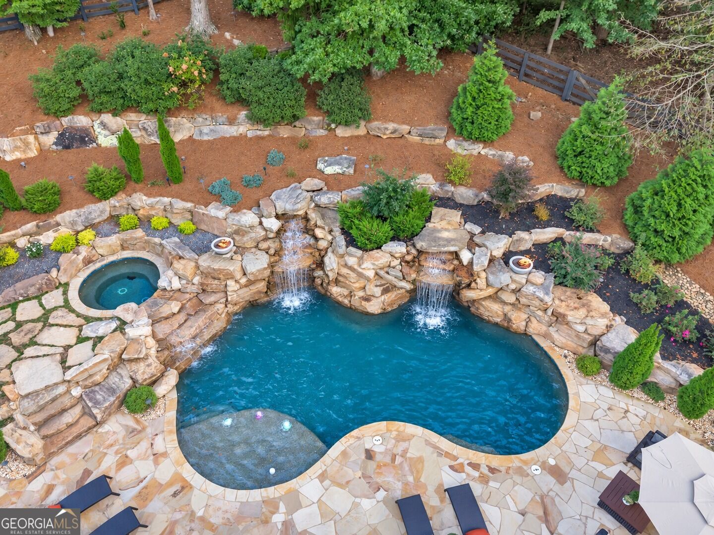 765 Foxhollow RUN