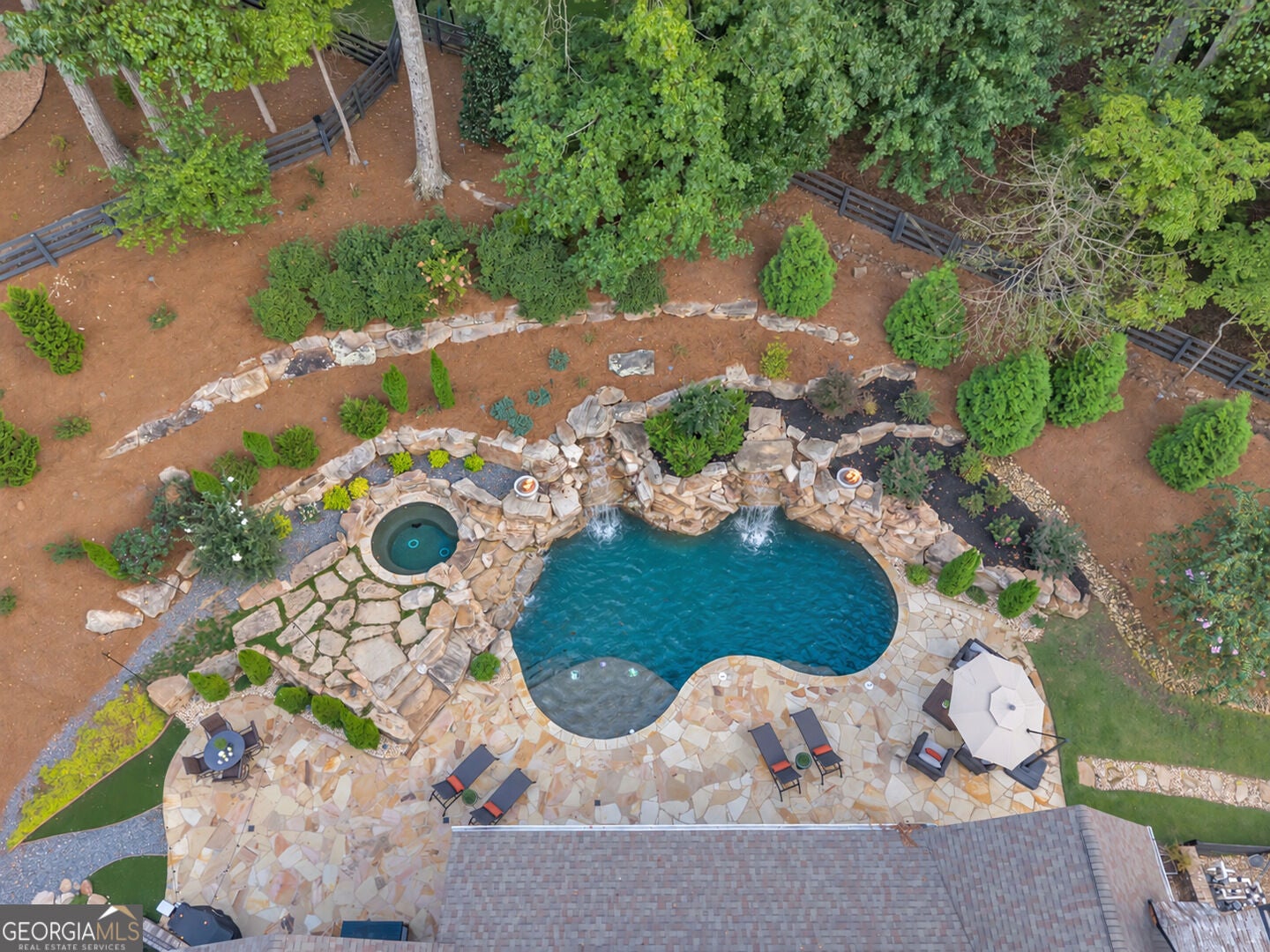 765 Foxhollow RUN