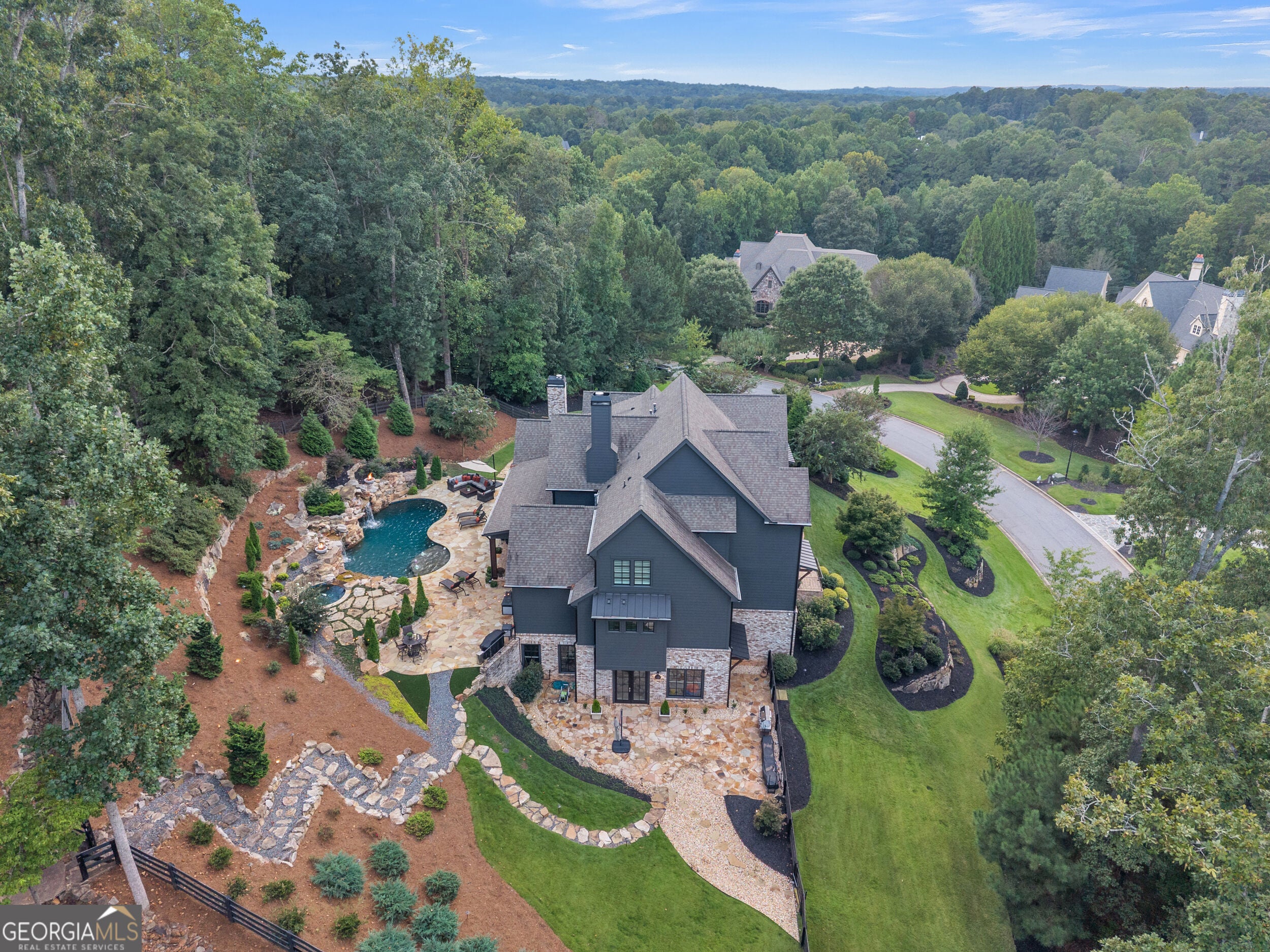 765 Foxhollow RUN
