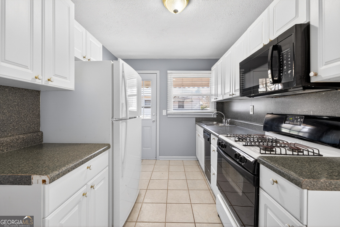 2266 N Shallowford RD