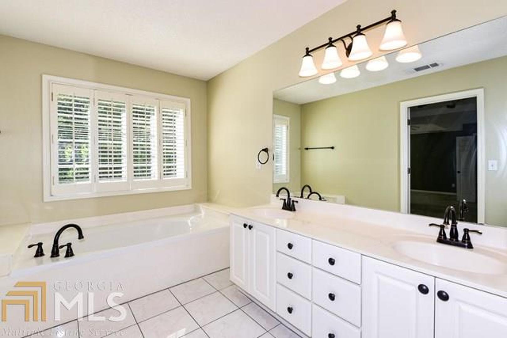 Eagle Ridge - Residential