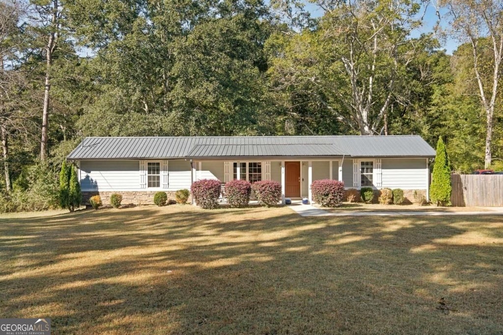 Photo of 358 White Street, Hoschton, GA 30548 (MLS # 10879000)