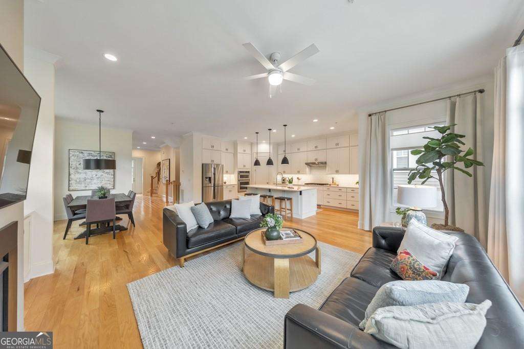 236 Elsworthy PL