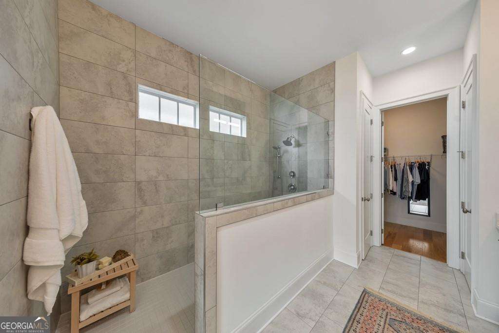 236 Elsworthy PL