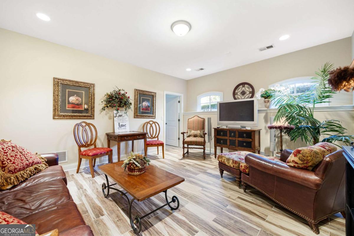 Winterfield Court - Residential