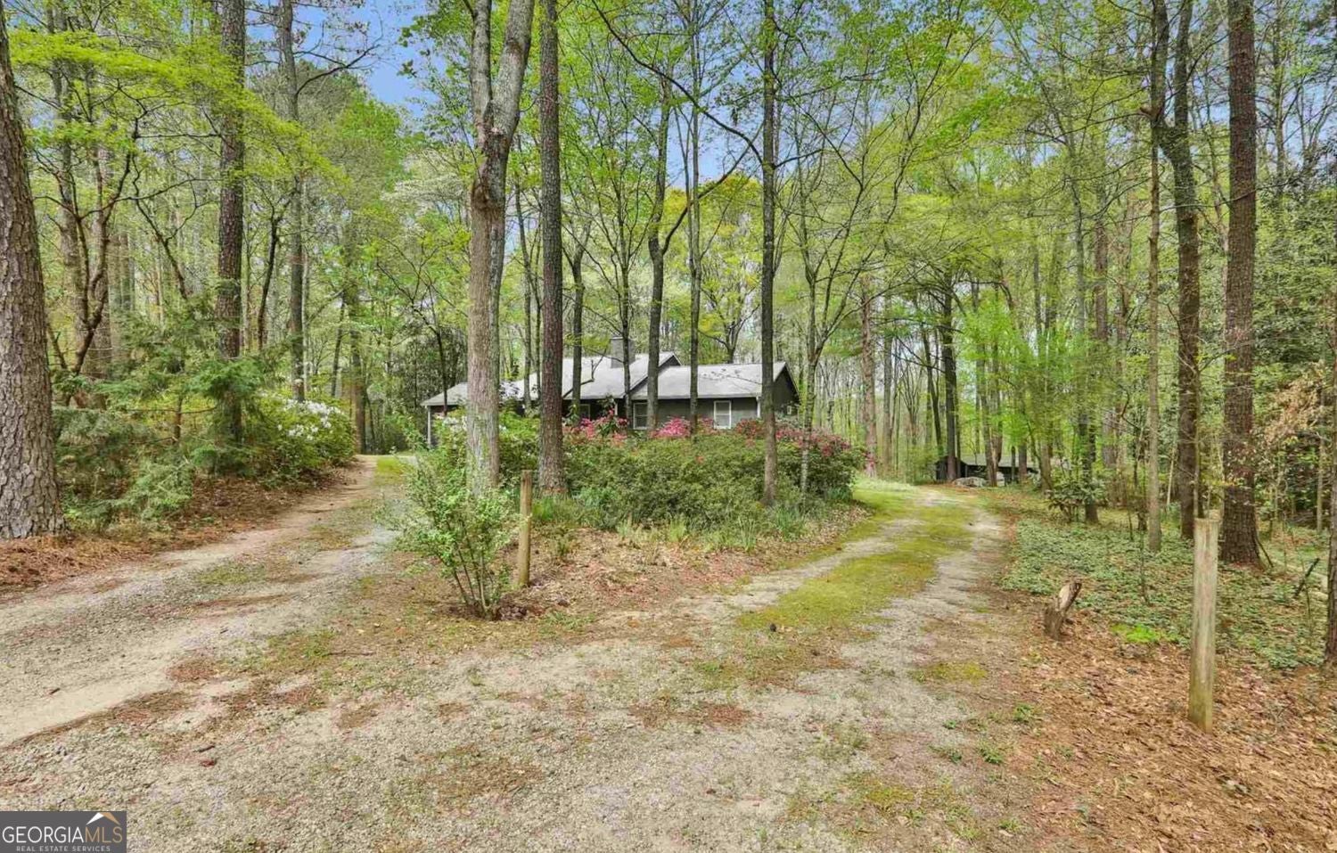 385 Vaughn RD