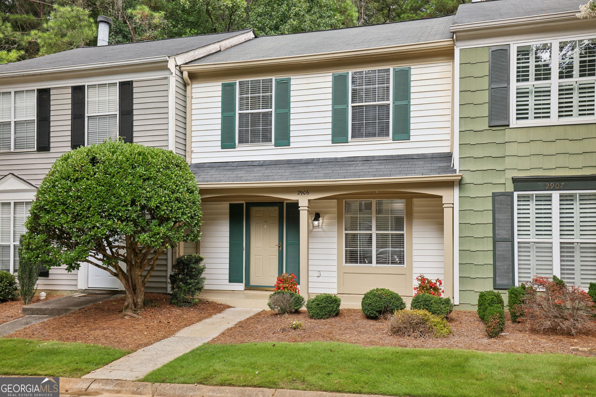 2906 Queen Anne CT