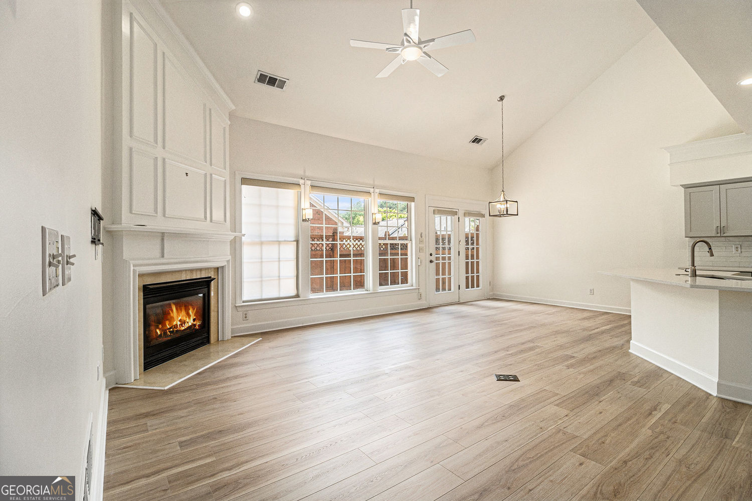 401 Wellwood WAY