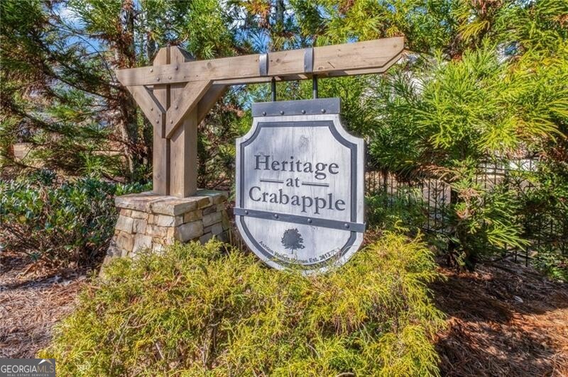 Milton, Georgia 30004, United States, 6 Bedrooms Bedrooms, ,5 BathroomsBathrooms,Residential,Pending,86932