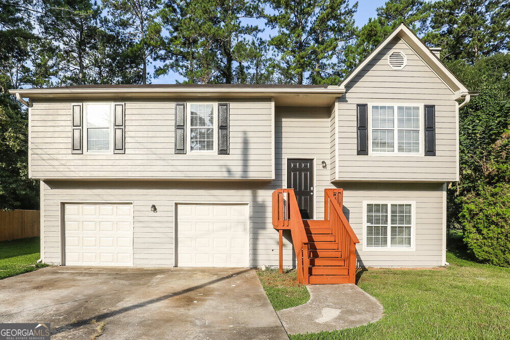 Photo of 8803 Ansley Way, Jonesboro, GA 30238 (MLS # 10840414)