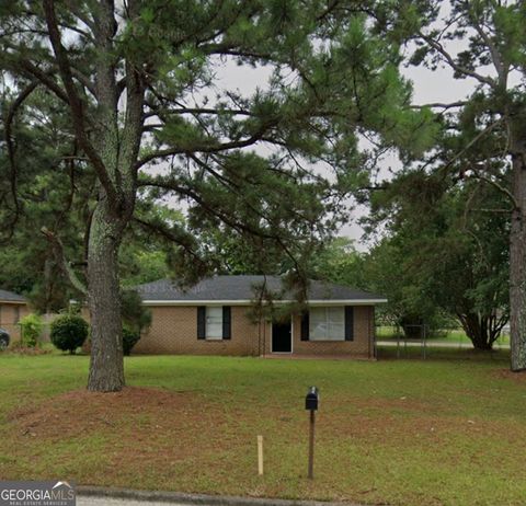 Photo of 538 Southgate Avenue, Albany, GA 31701 (MLS # 10637285)