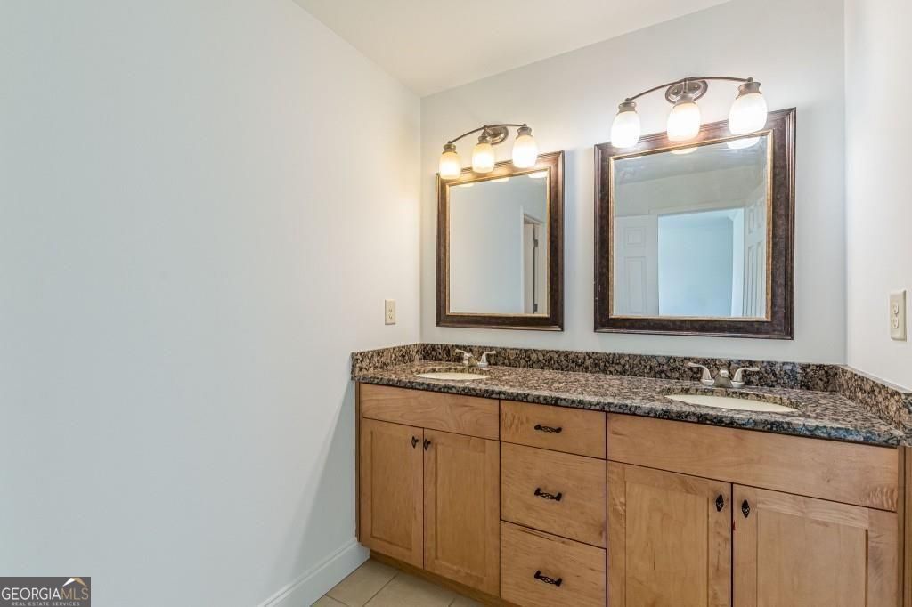 Atlanta, Georgia 30316, United States, 3 Bedrooms Bedrooms, ,4 BathroomsBathrooms,Residential,Active,202293