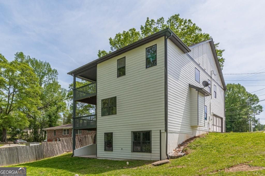 Atlanta, Georgia 30316, United States, 3 Bedrooms Bedrooms, ,4 BathroomsBathrooms,Residential,Active,202293