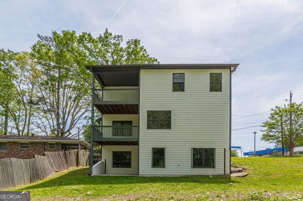 Atlanta, Georgia 30316, United States, 3 Bedrooms Bedrooms, ,4 BathroomsBathrooms,Residential,Active,202293