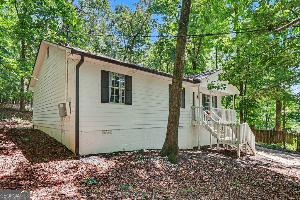 Photo of 744 Johnson Road SE, Adairsville, GA 30103 (MLS # 10783512)