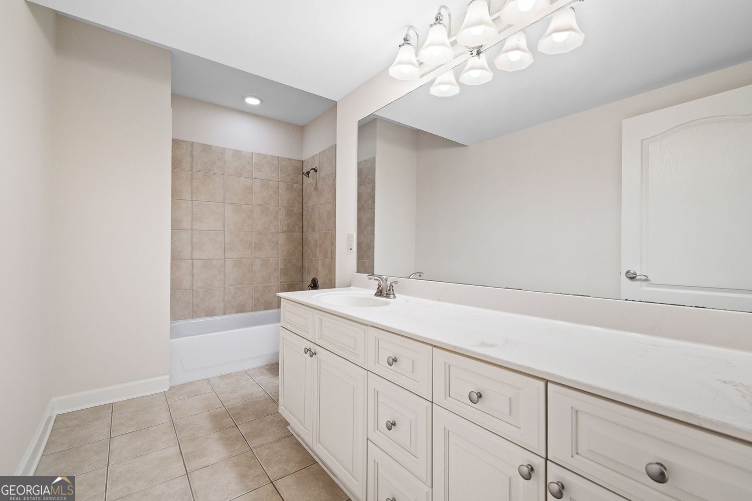 Sandy Springs, Georgia 30328, United States, 5 Bedrooms Bedrooms, ,6 BathroomsBathrooms,Residential,Active,136054