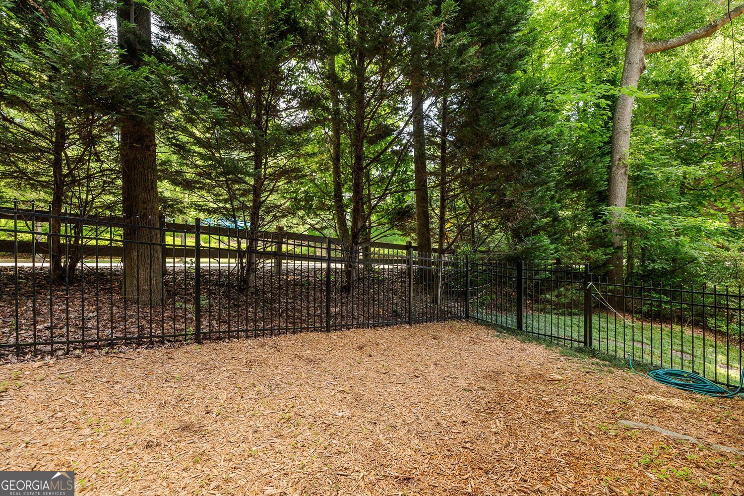 Sandy Springs, Georgia 30328, United States, 5 Bedrooms Bedrooms, ,6 BathroomsBathrooms,Residential,Active,136054