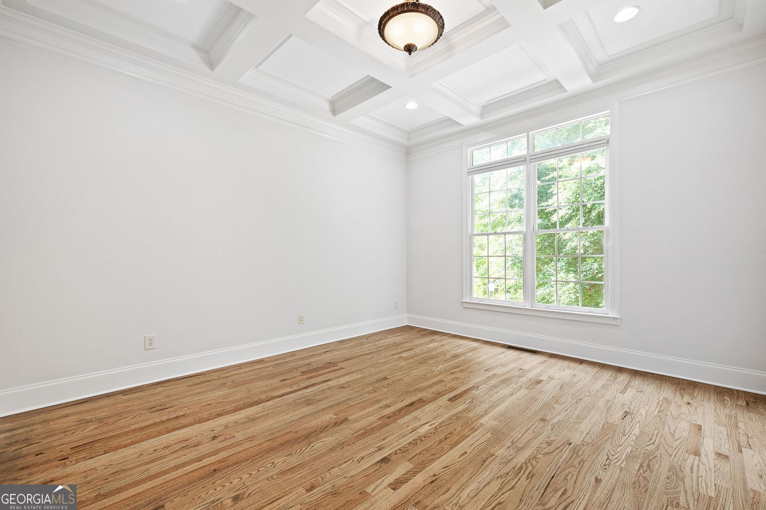 Sandy Springs, Georgia 30328, United States, 5 Bedrooms Bedrooms, ,6 BathroomsBathrooms,Residential,Active,136054