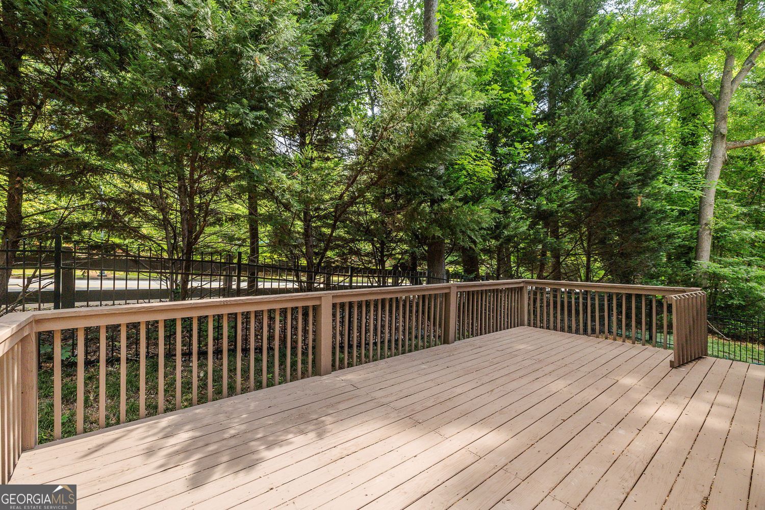 Sandy Springs, Georgia 30328, United States, 5 Bedrooms Bedrooms, ,6 BathroomsBathrooms,Residential,Active,136054