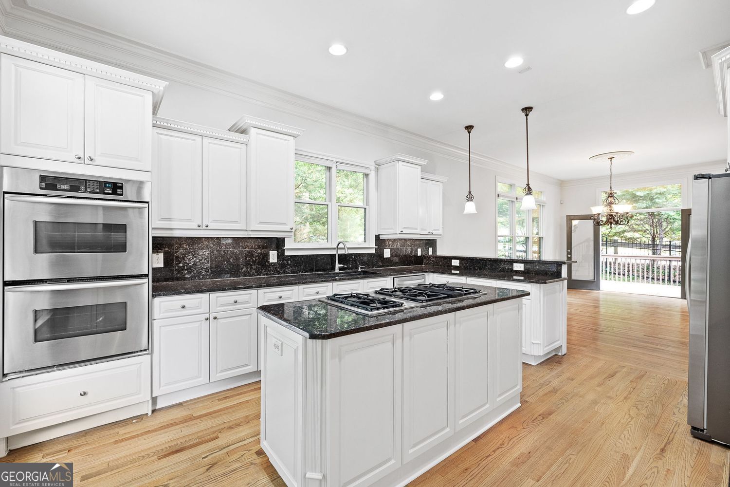 Sandy Springs, Georgia 30328, United States, 5 Bedrooms Bedrooms, ,6 BathroomsBathrooms,Residential,Active,136054