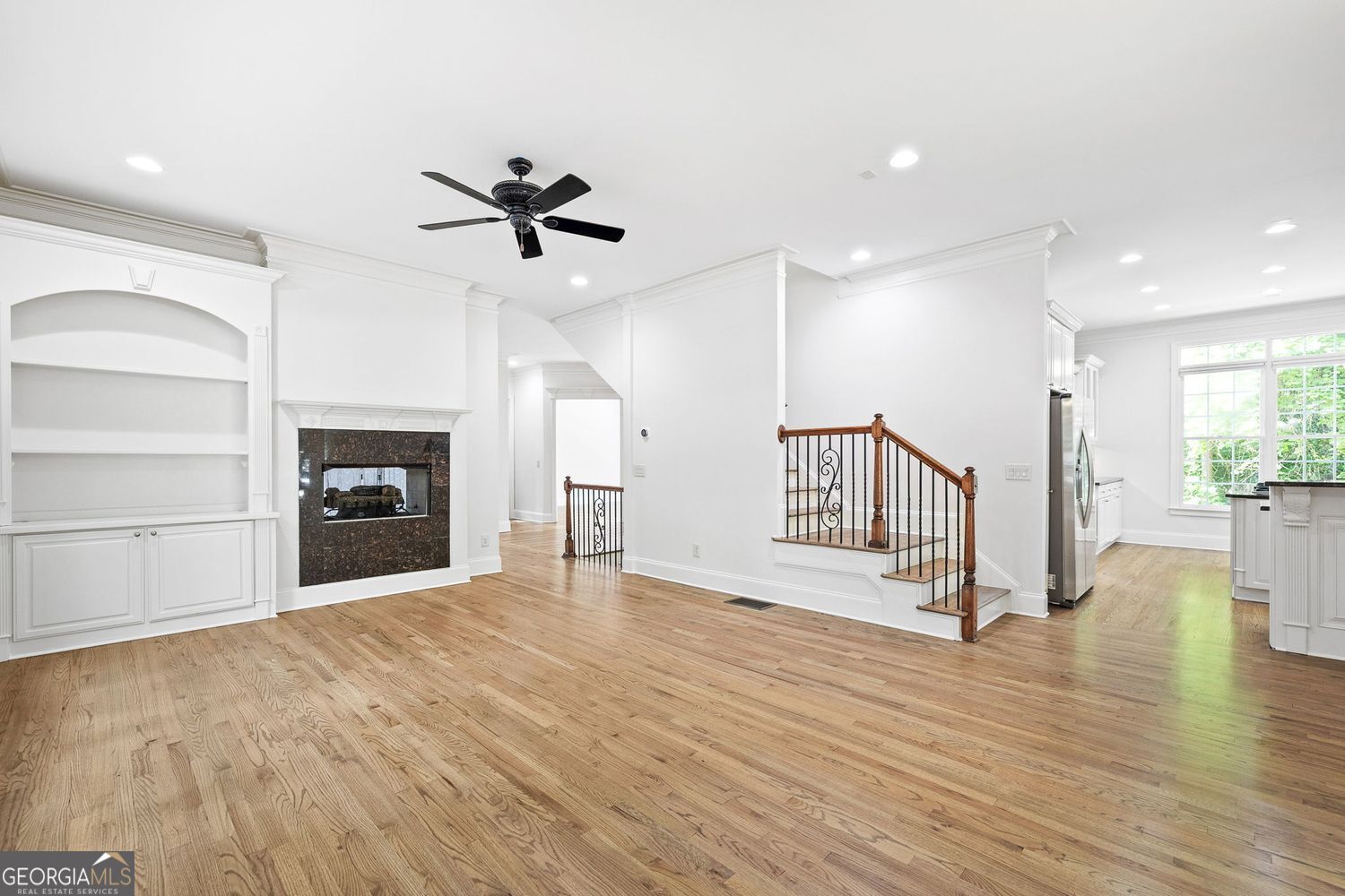 Sandy Springs, Georgia 30328, United States, 5 Bedrooms Bedrooms, ,6 BathroomsBathrooms,Residential,Active,136054