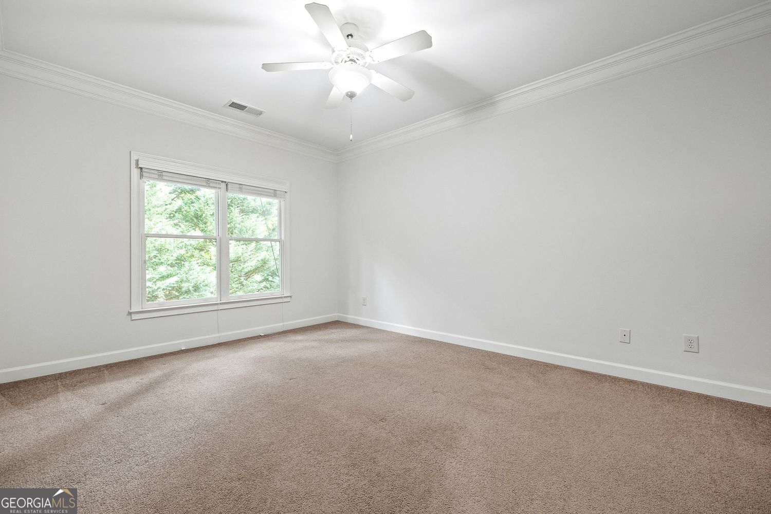 Sandy Springs, Georgia 30328, United States, 5 Bedrooms Bedrooms, ,6 BathroomsBathrooms,Residential,Active,136054