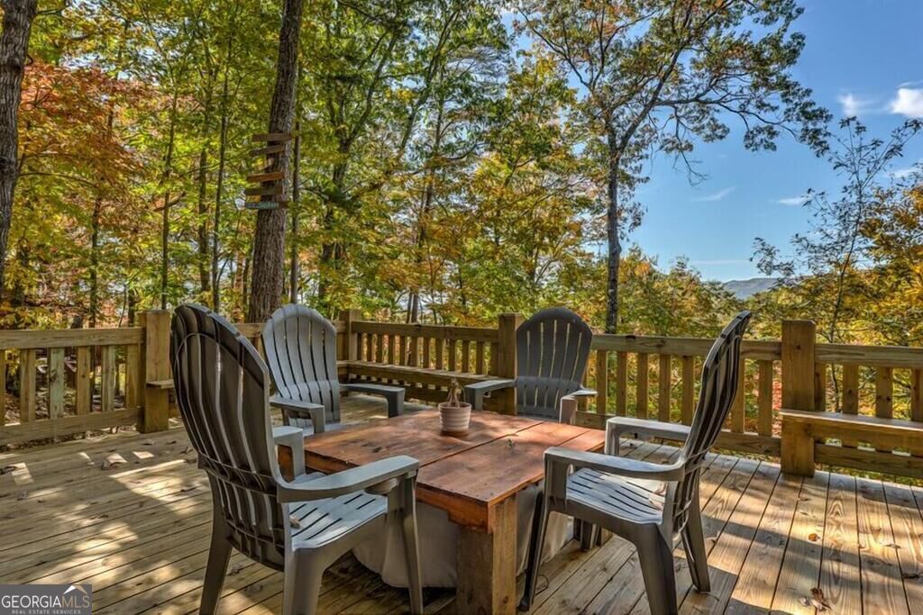 20 Smith Hill RD