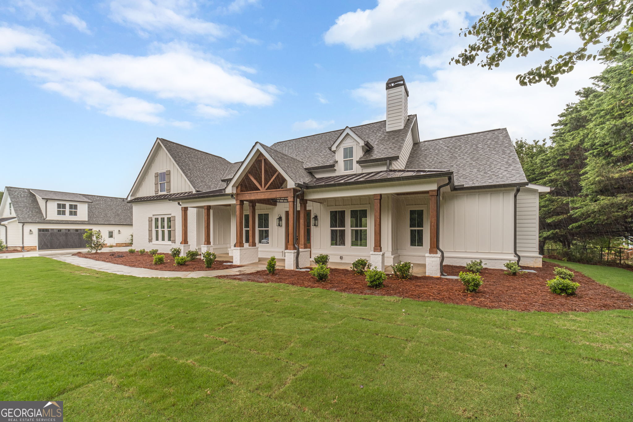 1300 Grapevine TRL