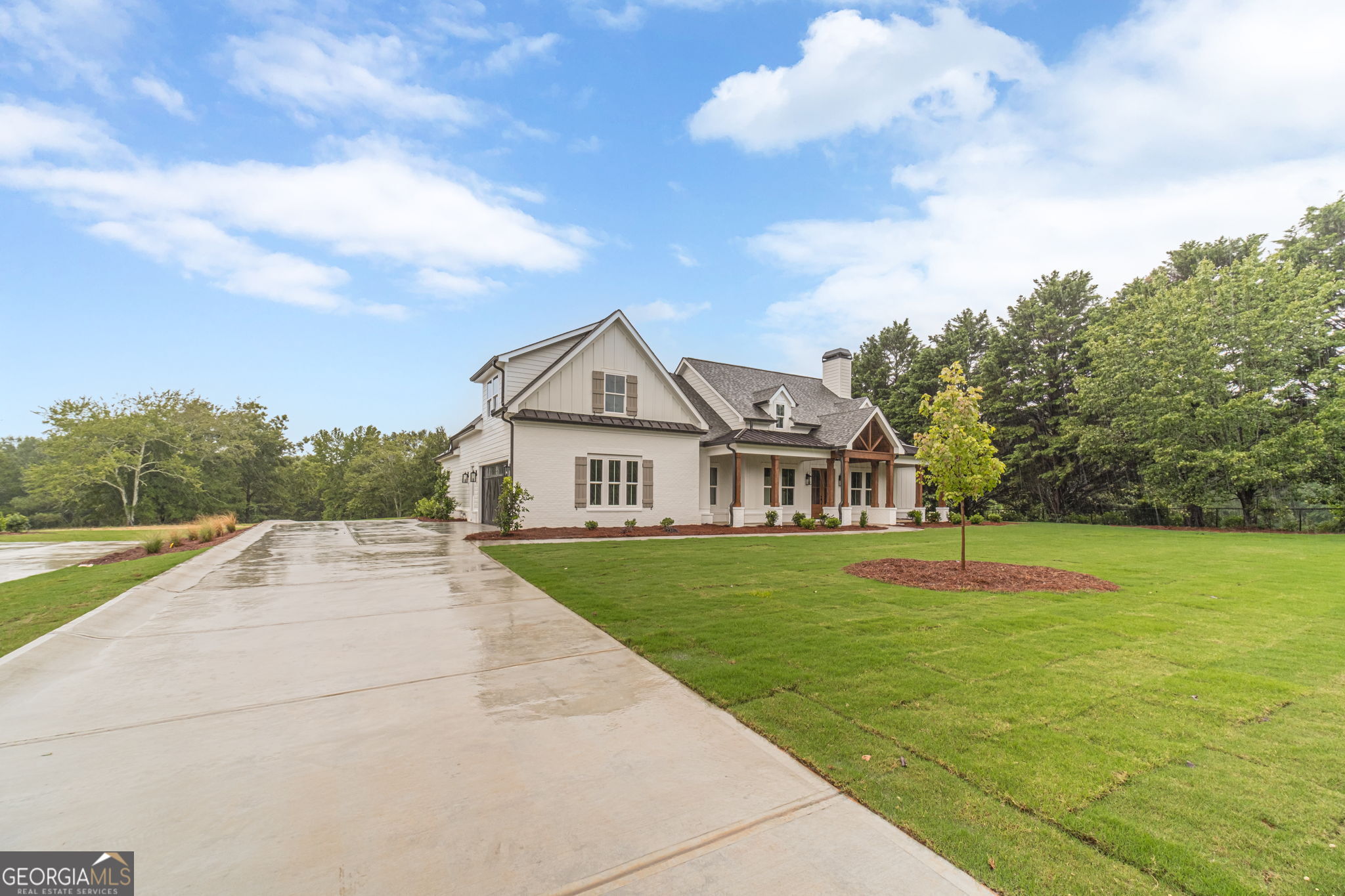 1300 Grapevine TRL