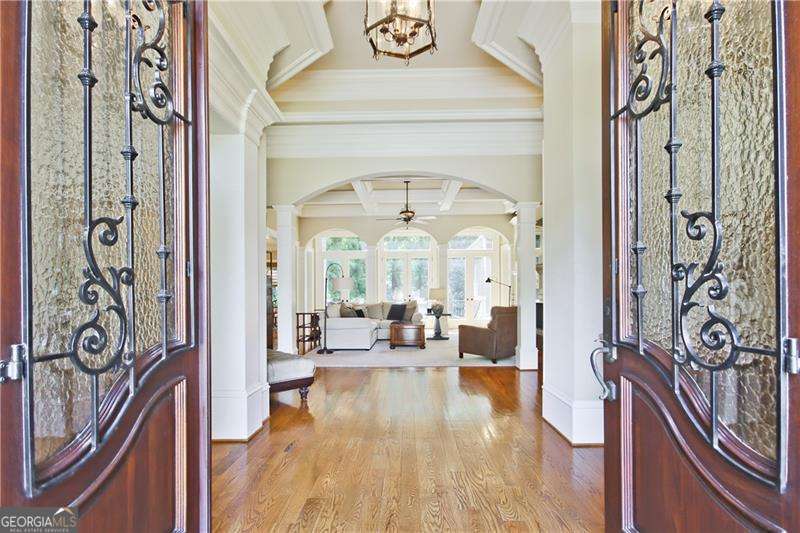 5118 Greythorne LN
