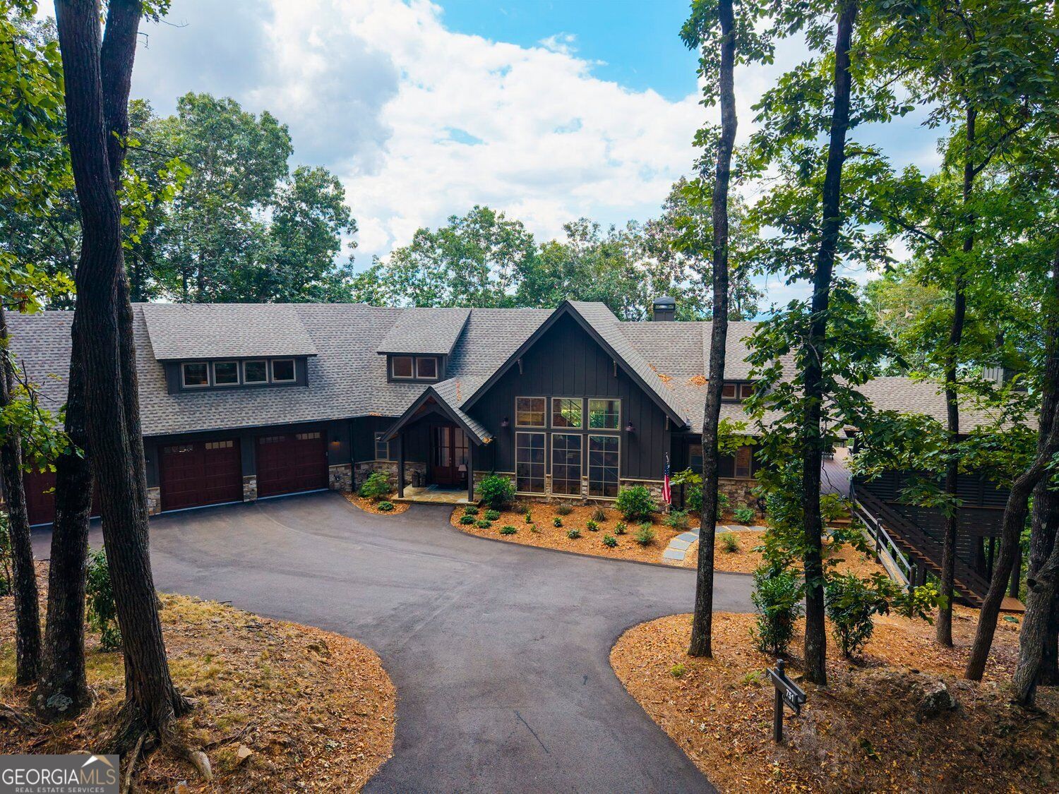 751 Ridgeview DR