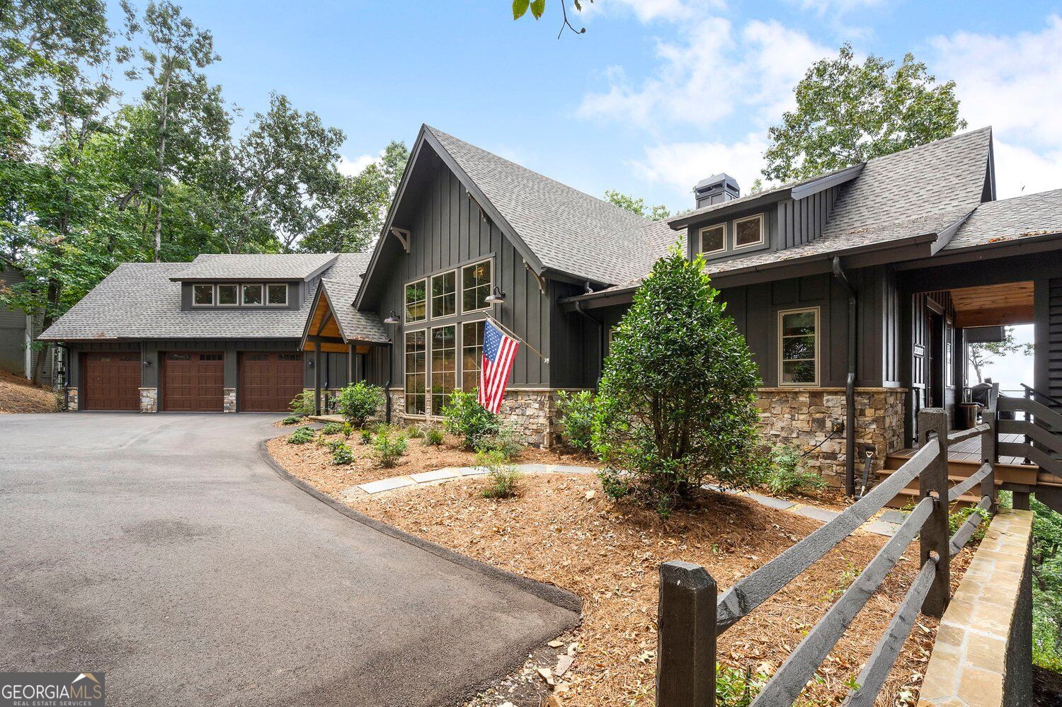 751 Ridgeview DR