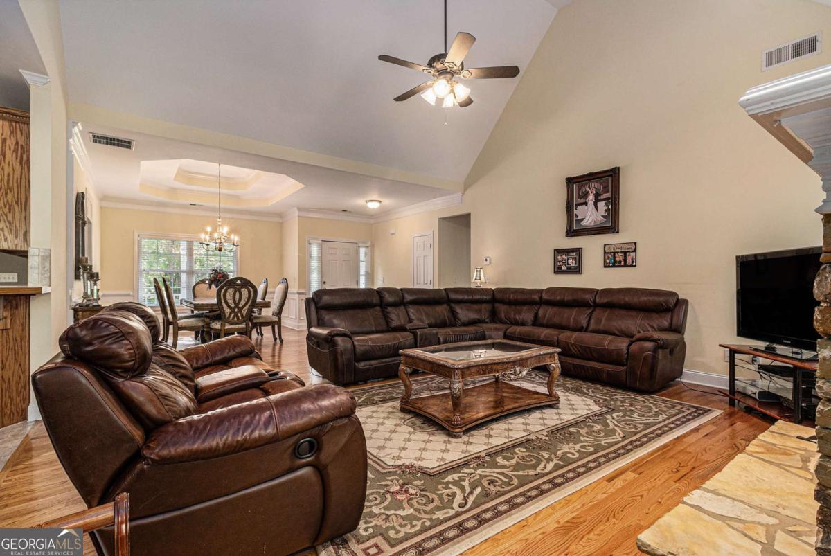 4110 Summit Chase