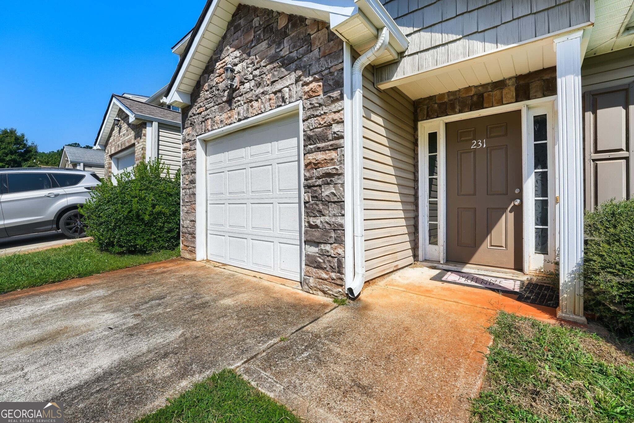 231 Alton CIR