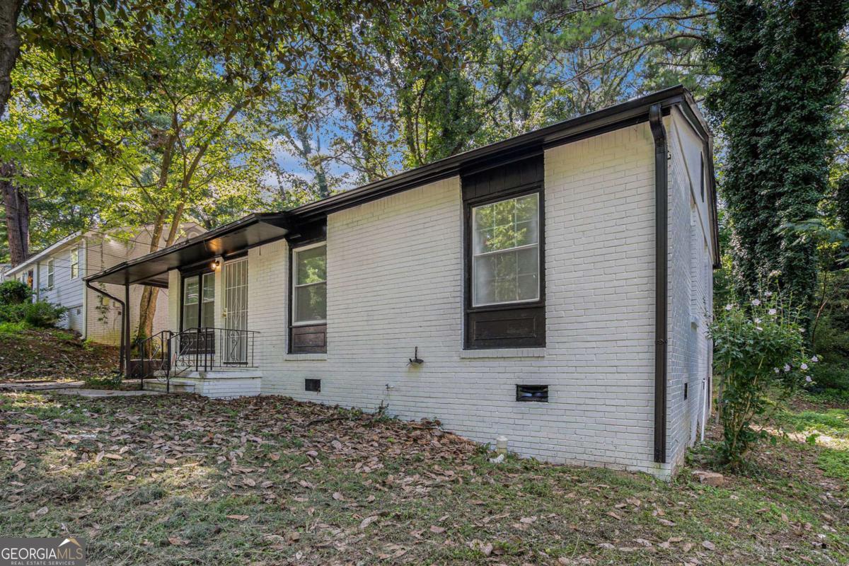 836 Bolton RD