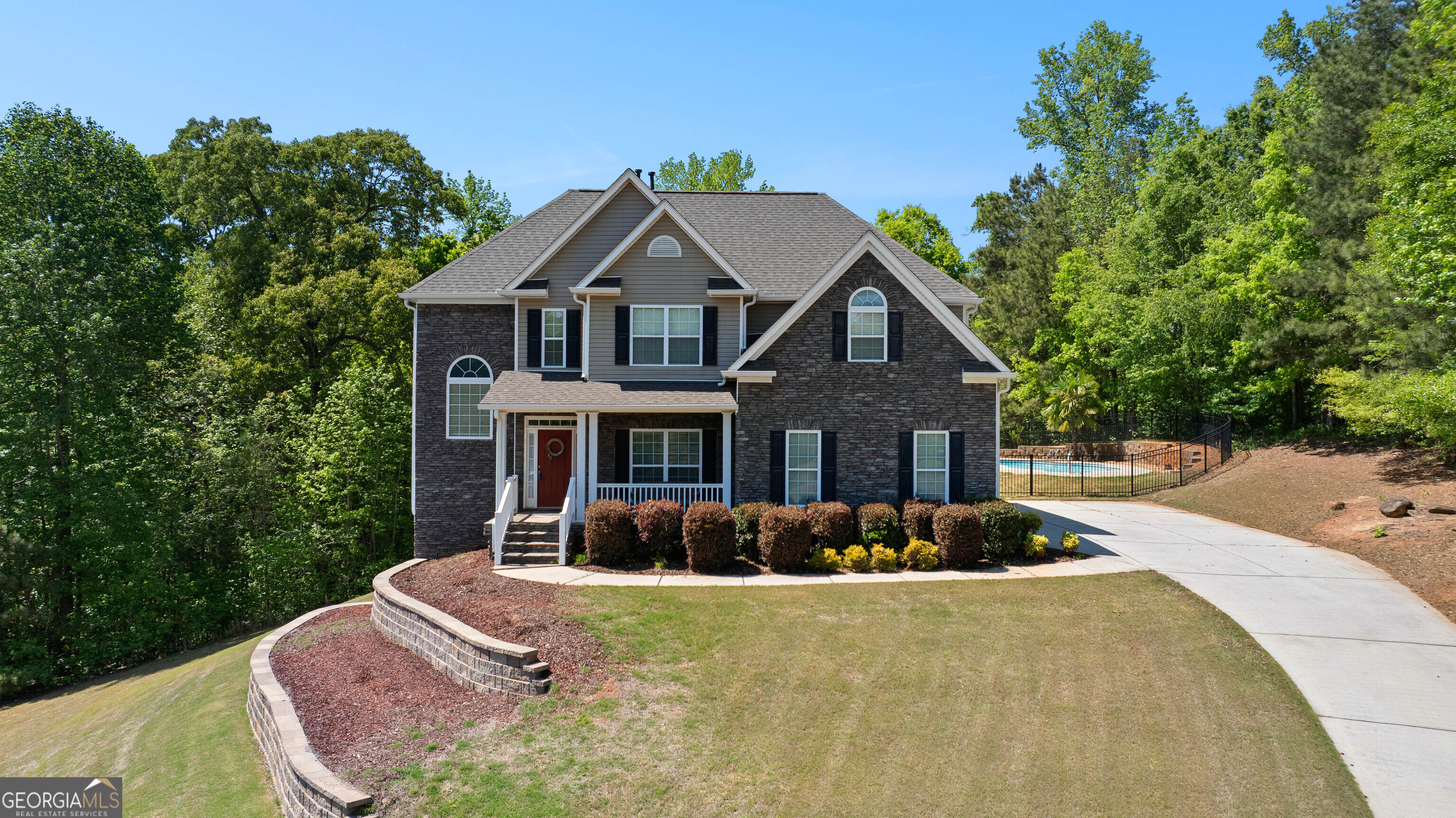 39 Hawthorne PL