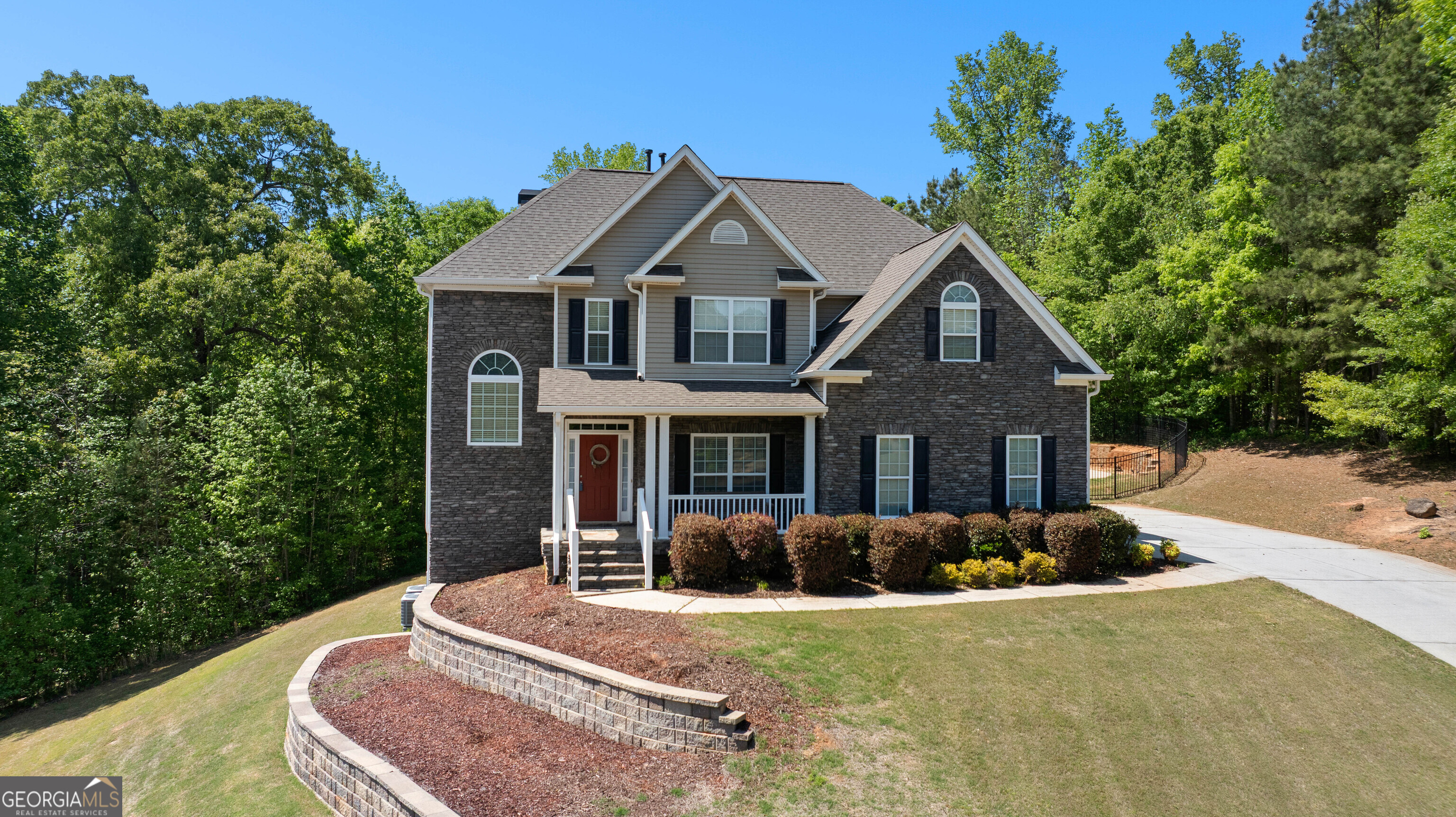 39 Hawthorne PL