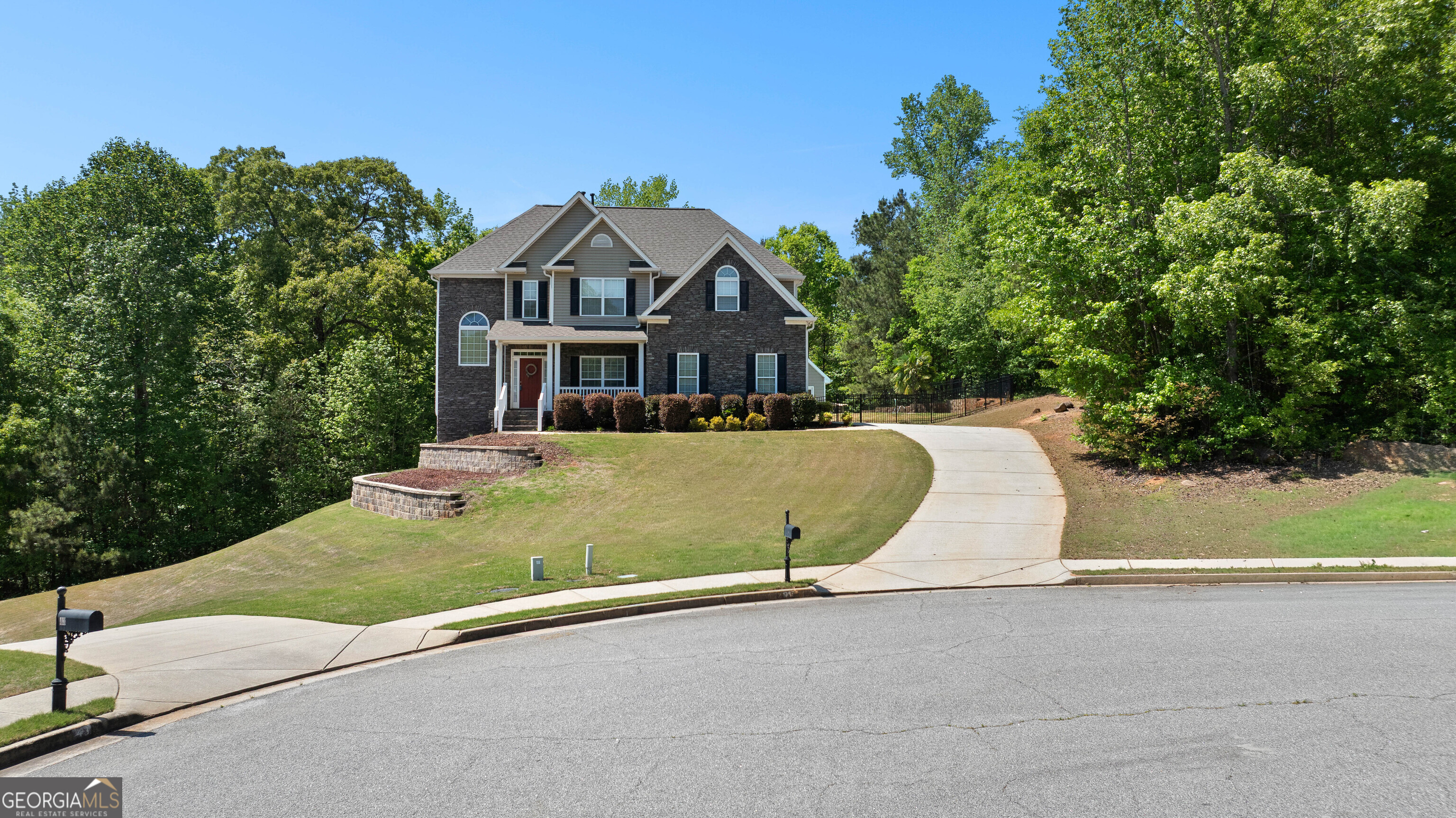 39 Hawthorne PL