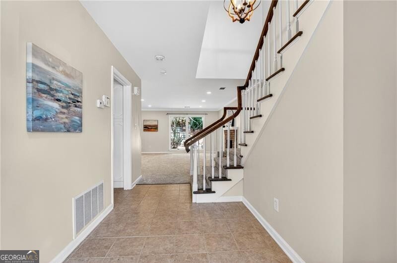 4590 VILLAGE OAKS CIR