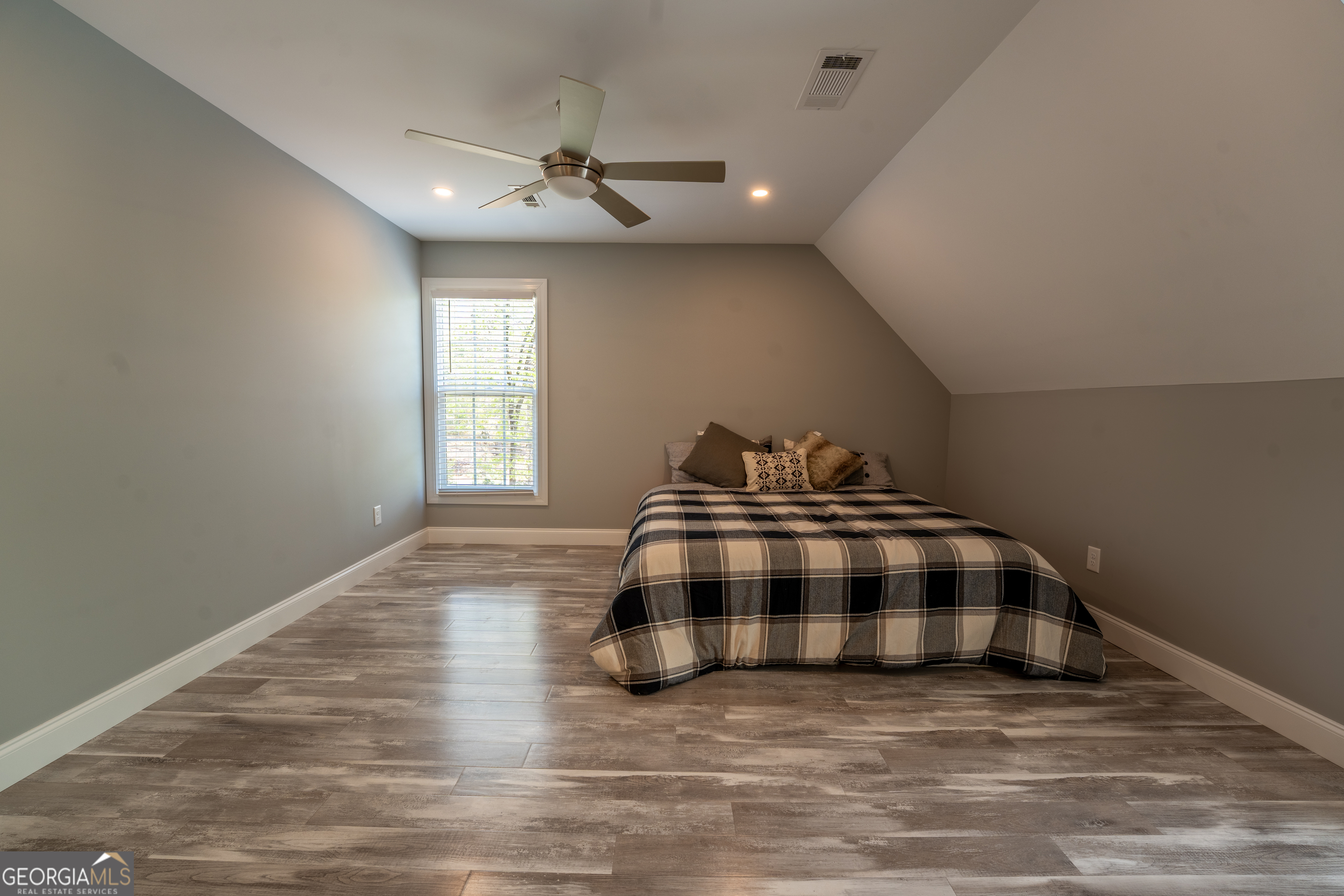 Clarkesville, Georgia 30523, United States, 5 Bedrooms Bedrooms, ,5 BathroomsBathrooms,Residential,Active,176775