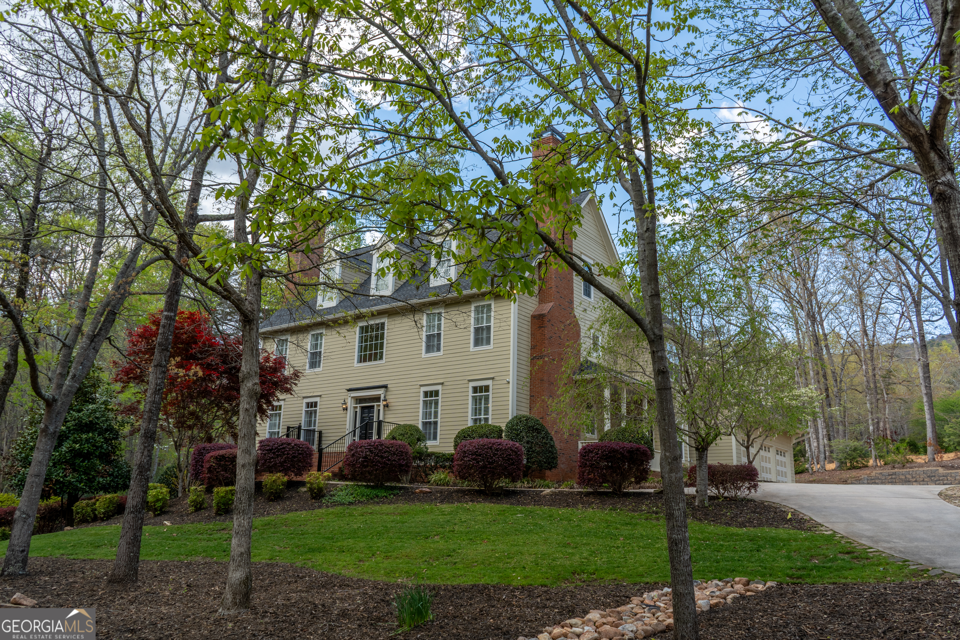 Clarkesville, Georgia 30523, United States, 5 Bedrooms Bedrooms, ,5 BathroomsBathrooms,Residential,Active,176775