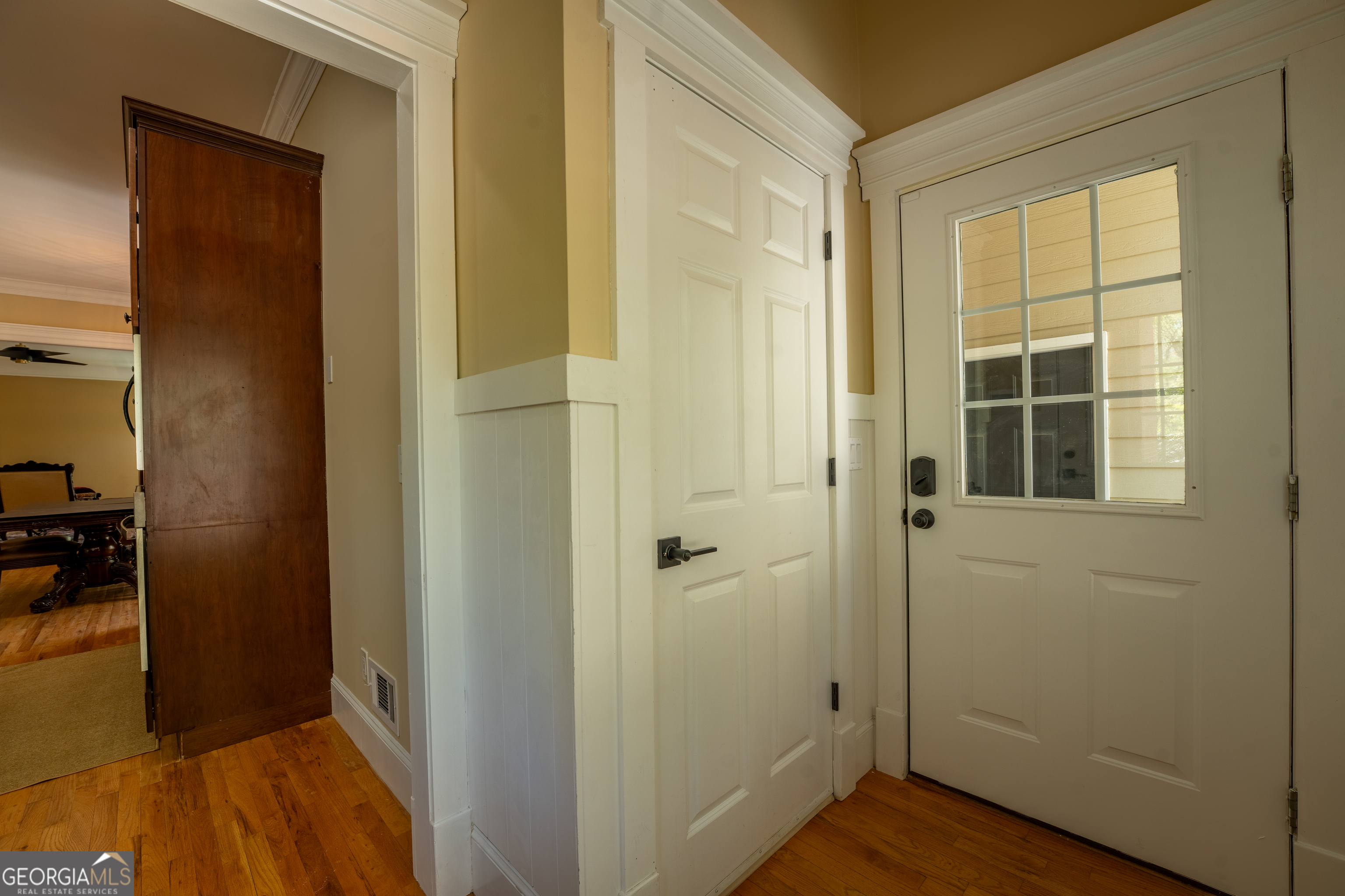 Clarkesville, Georgia 30523, United States, 5 Bedrooms Bedrooms, ,5 BathroomsBathrooms,Residential,Active,176775