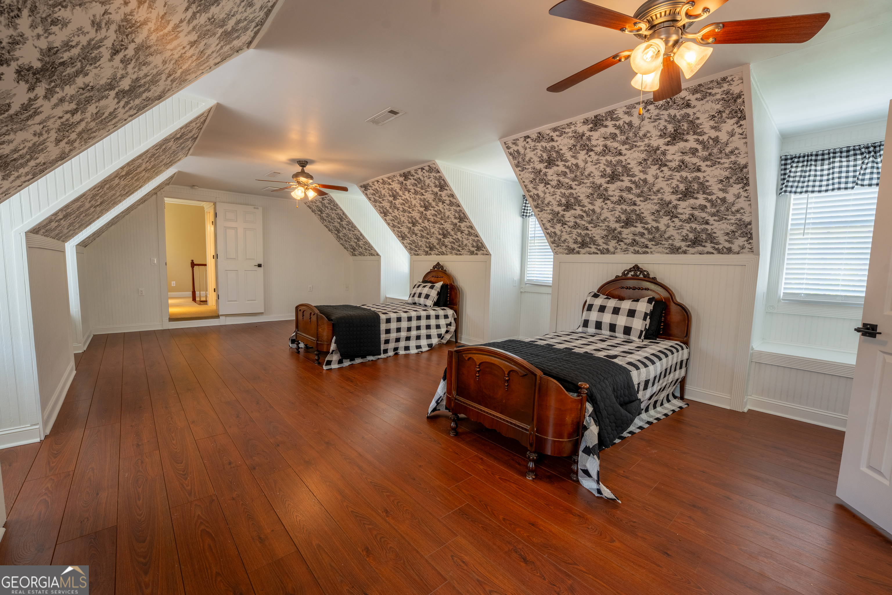 Clarkesville, Georgia 30523, United States, 5 Bedrooms Bedrooms, ,5 BathroomsBathrooms,Residential,Active,176775