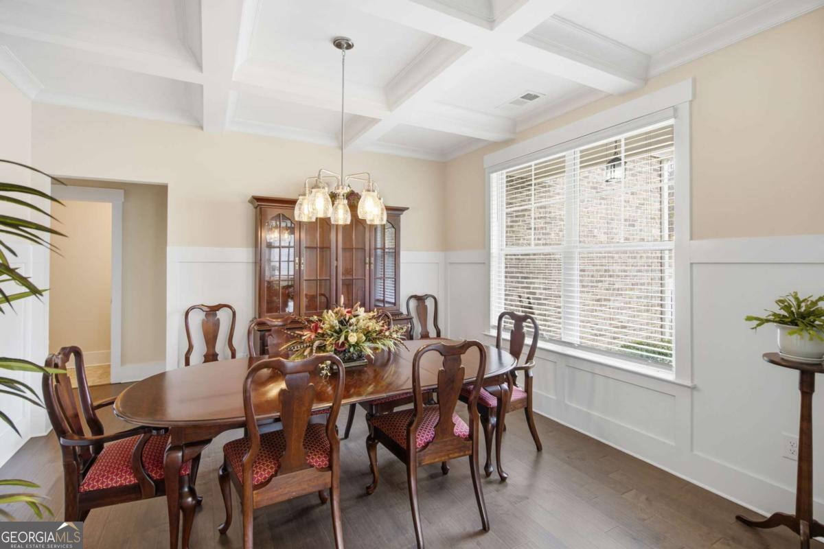 5876 Woodland Park CT