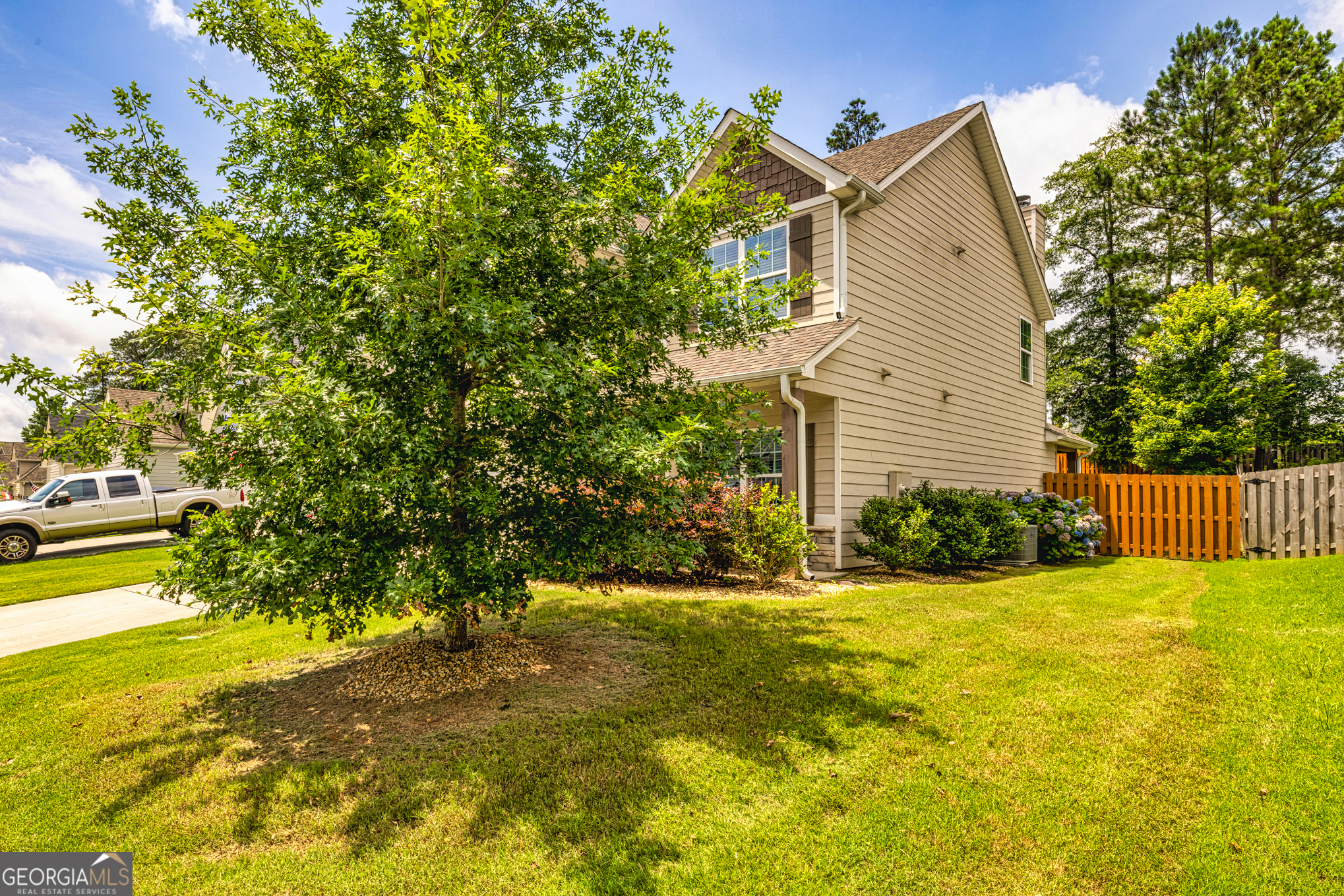 19 S York DR