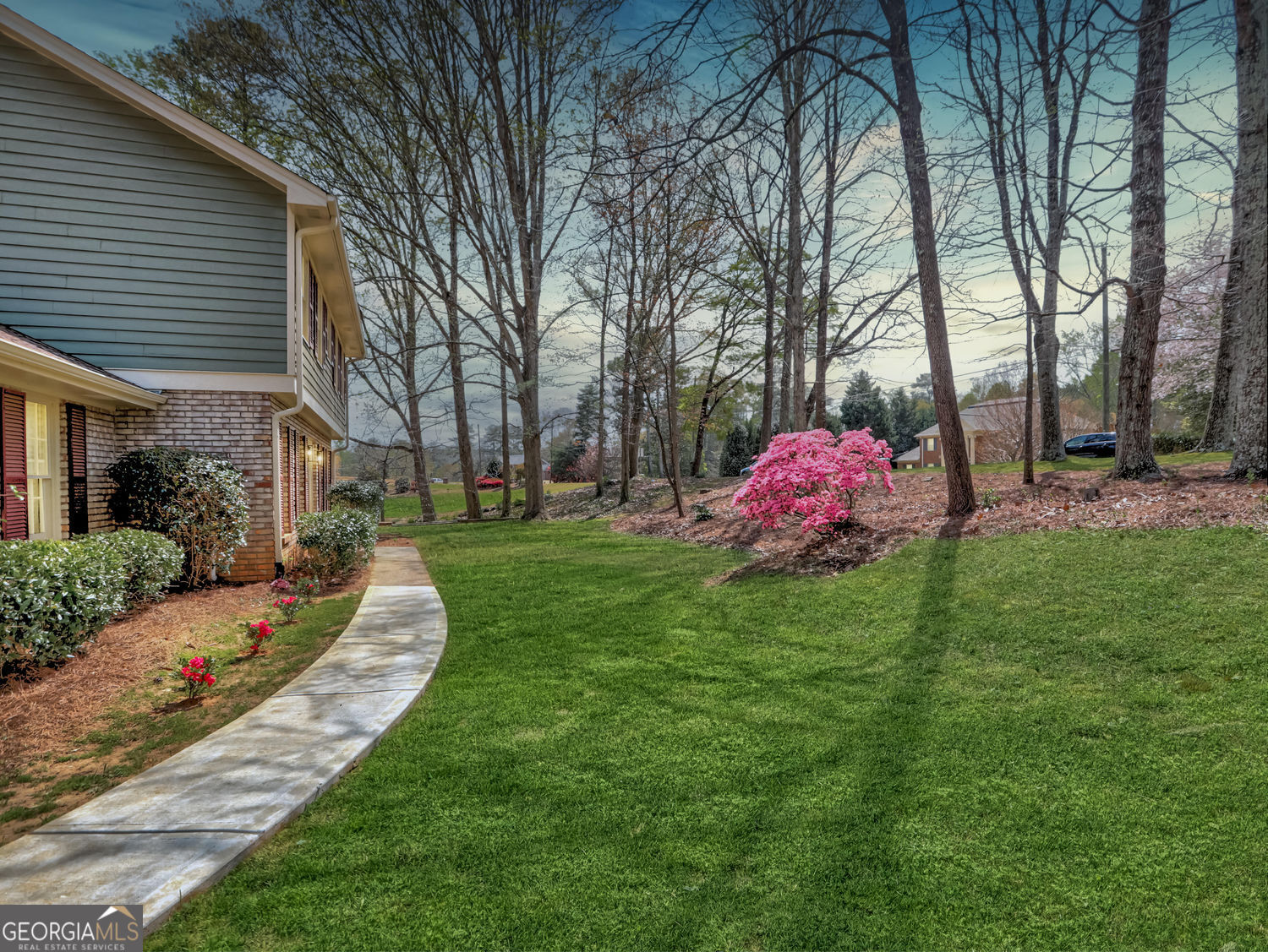 3120 Beechwood DR SE