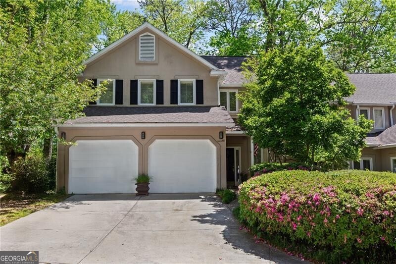 Welcome home to this impressive 3 bedroom, 2 1/2 bath townhome in the sought after Johns Creek River Farm Subdivision. New "State of the art" large kitchen with new cabinets, quartz, dual ovens & 6 burner range with vented hood opening onto a huge private deck. Open floor plan provides generous space for family room and large dining room. Perfect for entertaining! Beautiful new powder room with new tiles, vanity & lighting. Custom staircase with landing leads to the upstairs master suite featuring new tiled shower & lighting. Two additional bedrooms with Jack n Jill split vanity baths. Full daylight basement with high ceilings is a fabulous space for expansion of living space. Perfect retreat for large family or office/gym/billiards. Stubbed for full bathroom. Access to a second private huge deck with their own beautiful private view of trees and nature! The Association Fee includes Swim/Tennis, Roof, Trash, Water & Sewer. This Johns Creek location offers unparalleled convenience placing you minutes away from the world famous Atlanta Athletic Golf Club & Emory Hospital. Top rated schools! Great restaurants, shopping centers, parks, and trails.