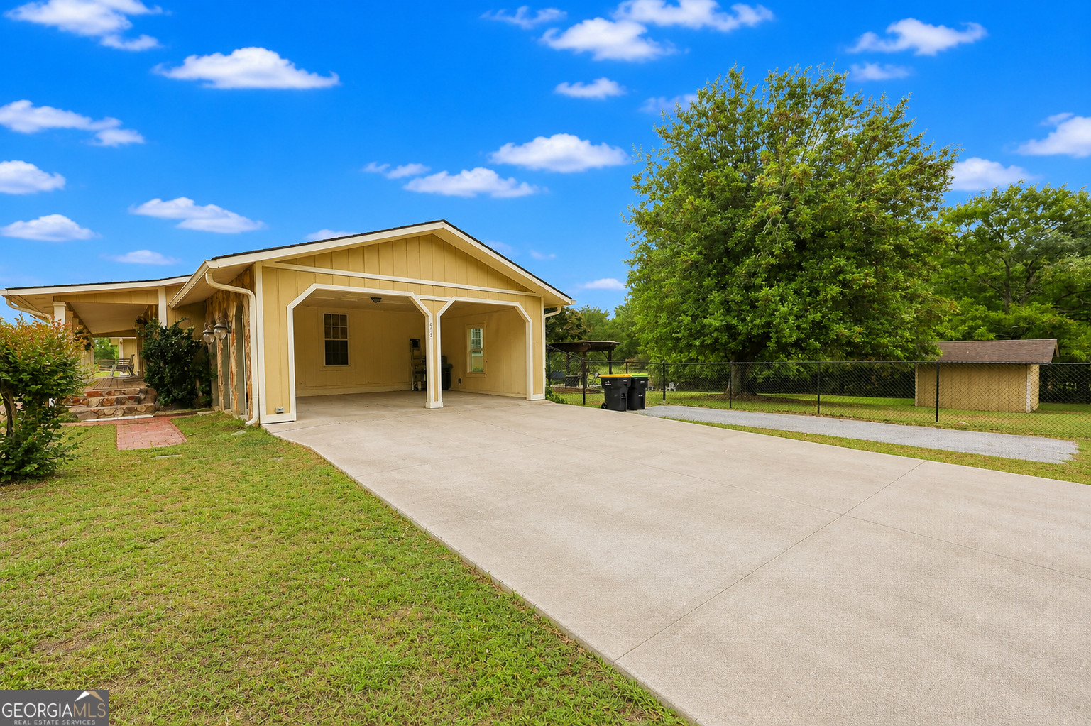 615 Fischer RD