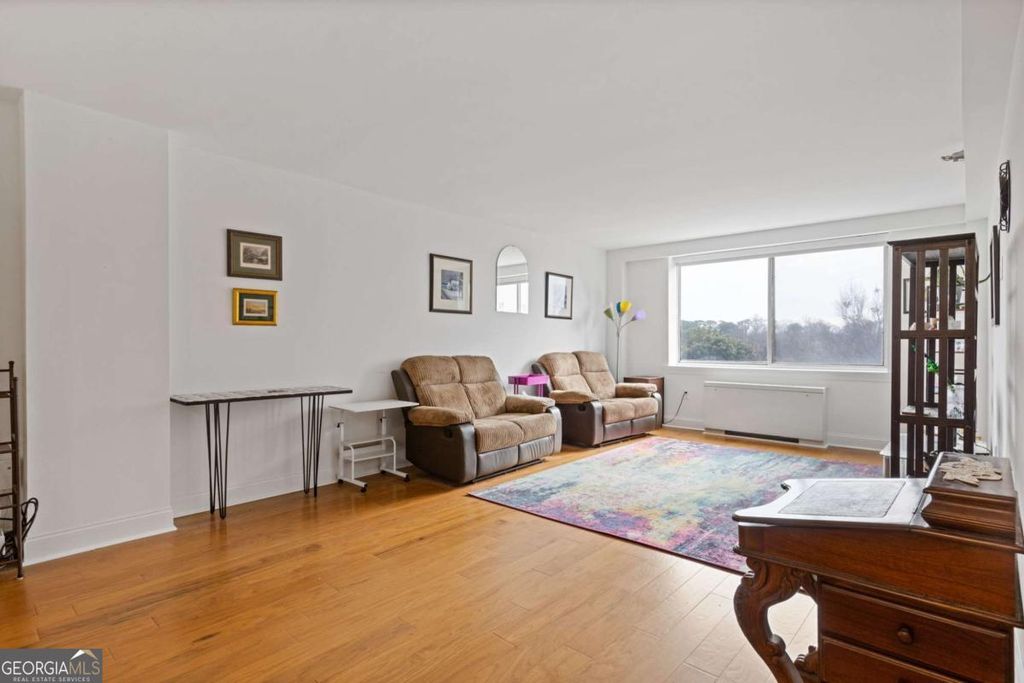 Photo of 2479 Peachtree Road NE #402, Atlanta, GA 30305 (MLS # 10664869)