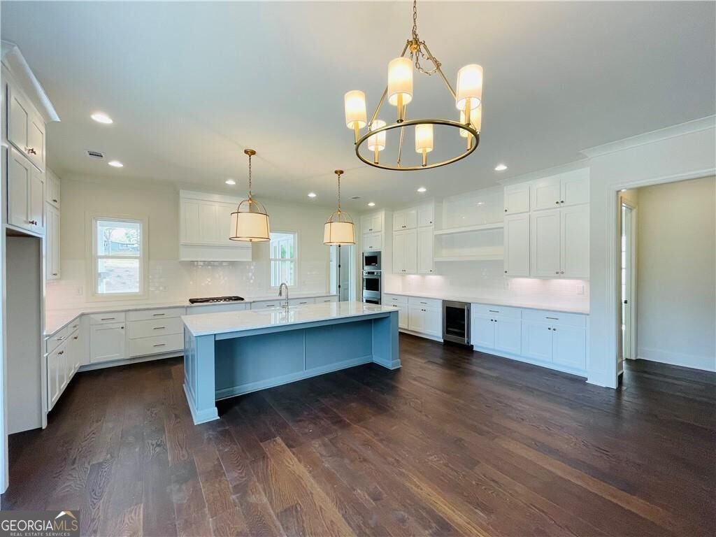 212 Suwanee AVE